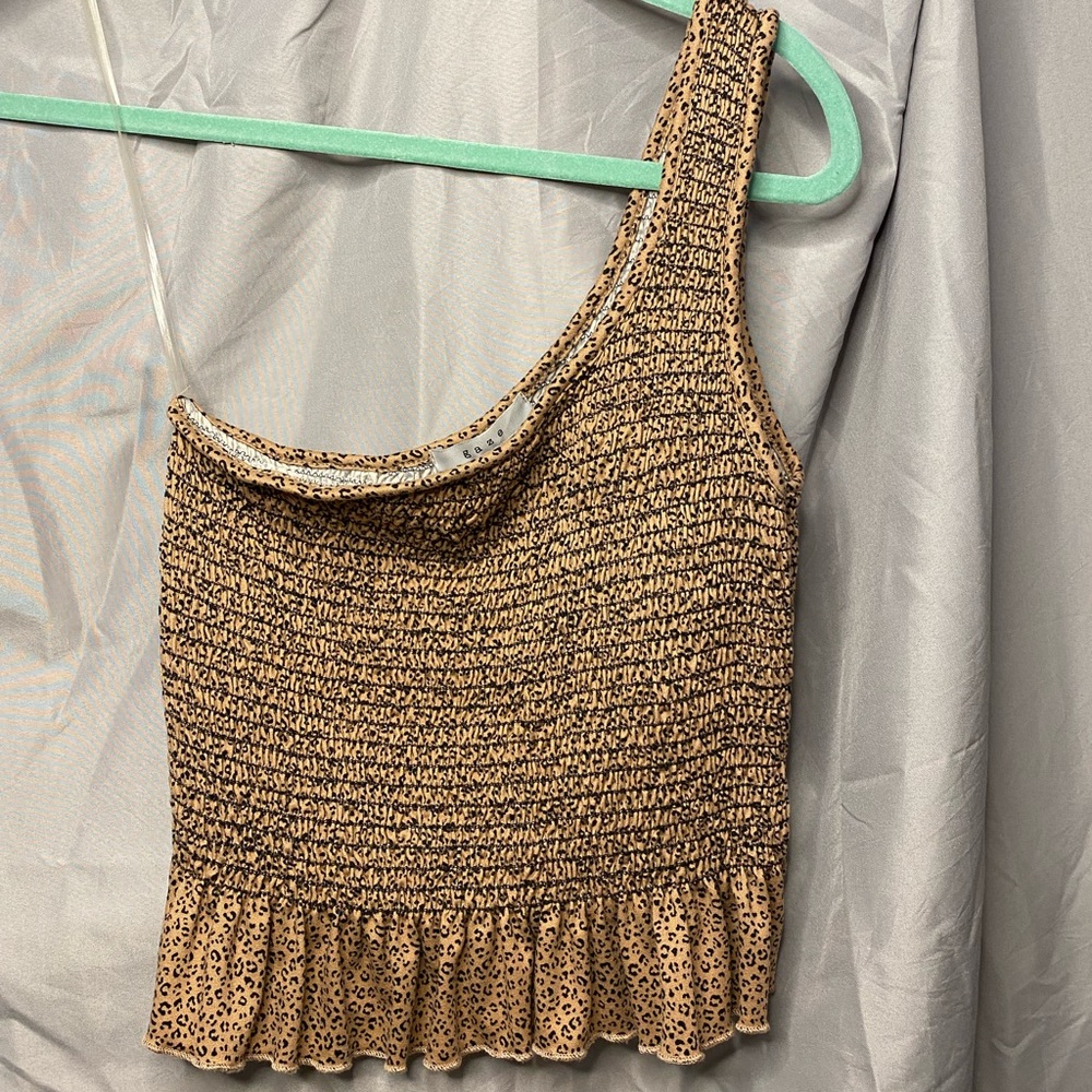 Gaze leopard print medium 1 shoulder crop tank